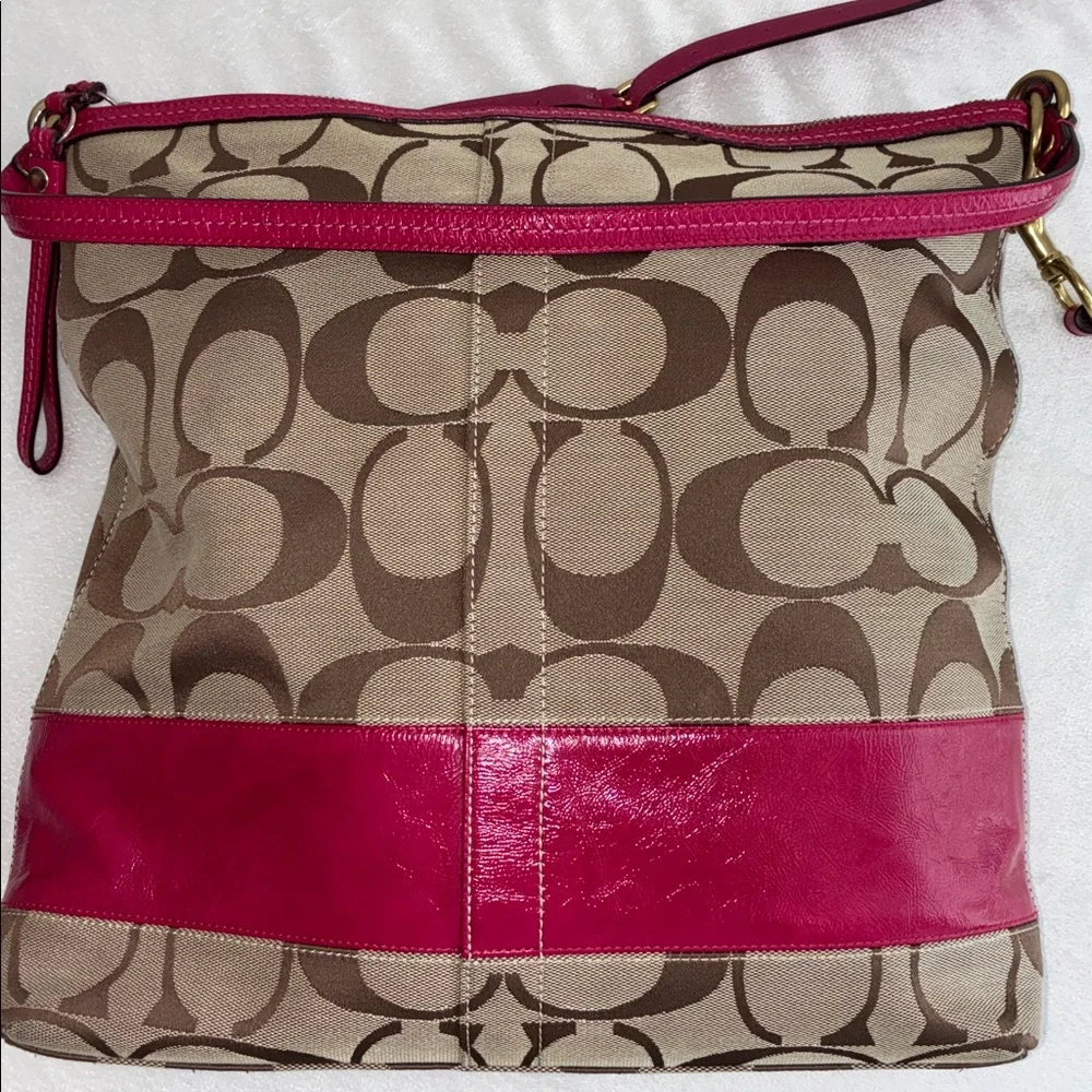 Coach Signature Hobo Bag, Crossbody Purse Shoulder Bag. Like new.